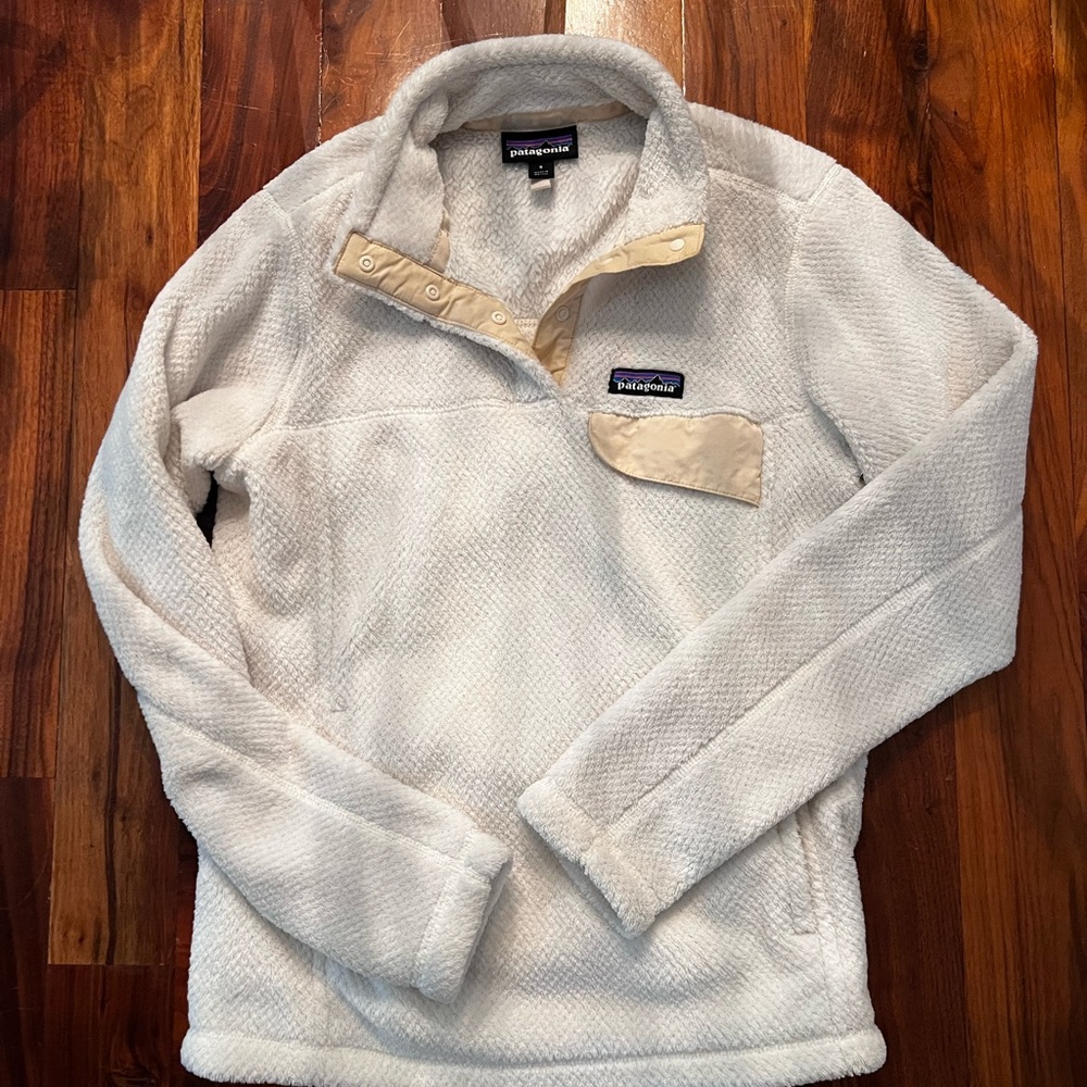 Patagonia Cream Fleece Pullover size Small